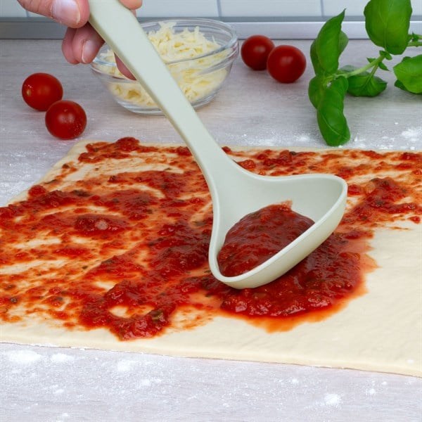 Lurch - Platin Silikon Sos Kepçesi 28 cm Açık Gri - Yanmaz, Yapışmaz, Bükülmez, Çizmez, Tat ve Koku Bırakmaz - 240015