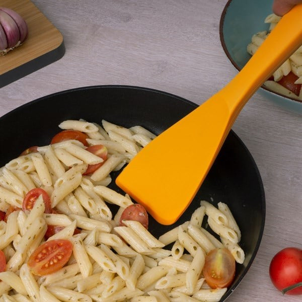 Lurch - Platin Silikon Spatula 28 cm Sarı - Yanmaz, Yapışmaz, Bükülmez, Çizmez, Tat ve Koku Bırakmaz - 240044